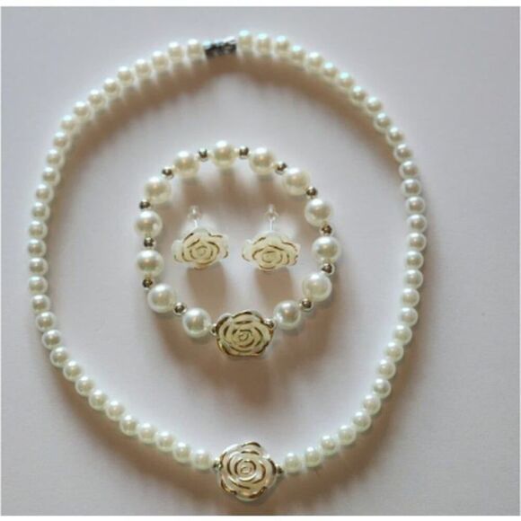 Faux Pearl Choker Necklace Bracelet and Pierced Earrings 3 Piece Set New - Picture 1 of 8